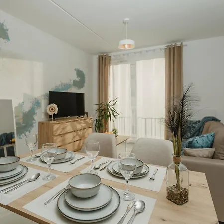 Apartment Delta, F211